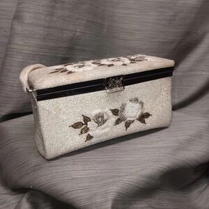 Elegant Floral Embellished Clutch